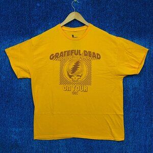Grateful Dead On Tour Rock T-shirt Size Large